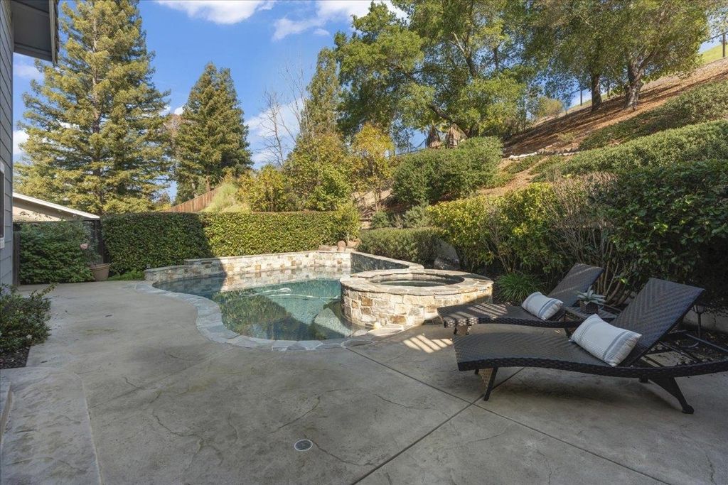 Image 46 of property listing at 61 61 Willowview Ct, Danville, CA 94526