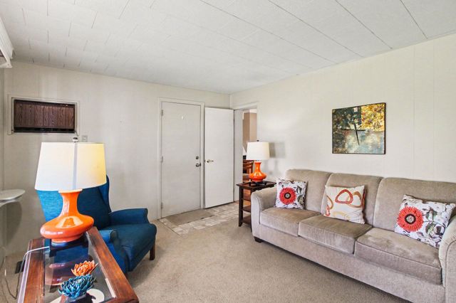 826 Irving Avenue, Royal Oak City, MI 48067