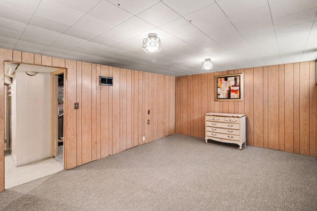 826 Irving Avenue, Royal Oak City, MI 48067