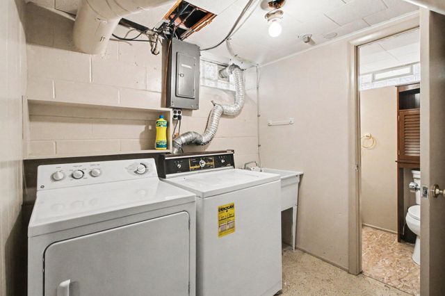 826 Irving Avenue, Royal Oak City, MI 48067