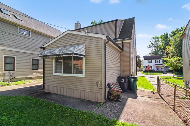 826 Irving Avenue, Royal Oak City, MI 48067