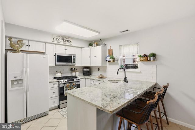 1544 BENJAMIN FRANKLIN CT, Mays Landing, NJ 08330