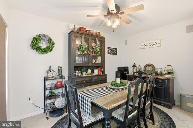 1544 BENJAMIN FRANKLIN CT, Mays Landing, NJ 08330