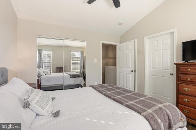 1544 BENJAMIN FRANKLIN CT, Mays Landing, NJ 08330