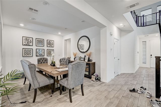 645 Soaring Wings Avenue, Las Vegas, NV 89183