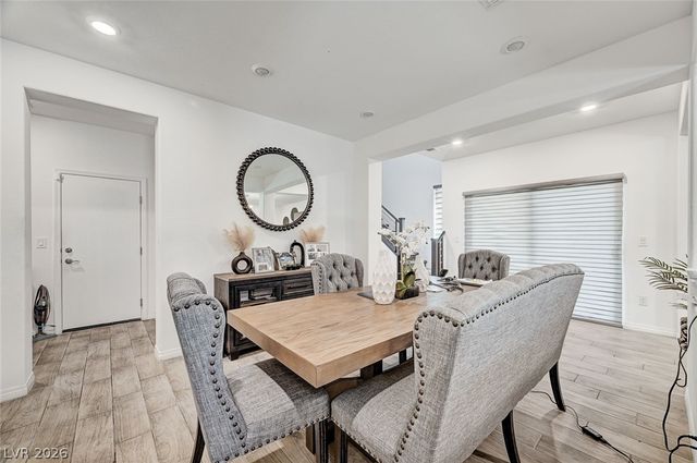 645 Soaring Wings Avenue, Las Vegas, NV 89183
