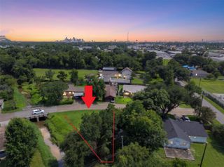 522 Surratt Drive, Houston, TX 77091