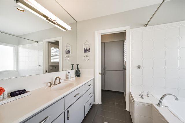 4210 Ghost Crab Lane, Galveston, TX 77554