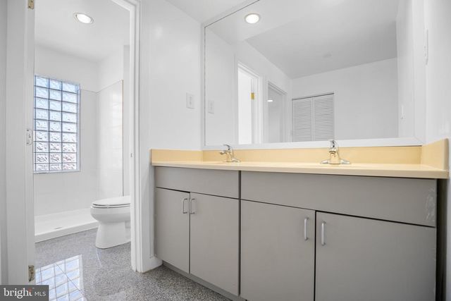 856 N 20TH ST, Philadelphia, PA 19130