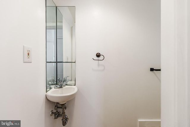 856 N 20TH ST, Philadelphia, PA 19130