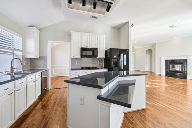 7313 San Carlos Drive, Rowlett, TX 75089