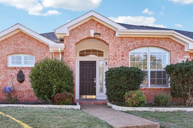 7313 San Carlos Drive, Rowlett, TX 75089