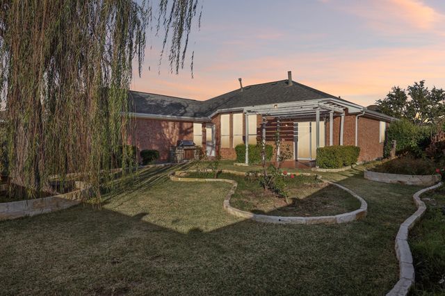 7313 San Carlos Drive, Rowlett, TX 75089