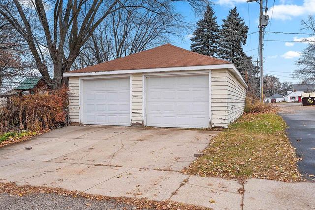 406 OAK STREET, Luxemburg, WI 54217