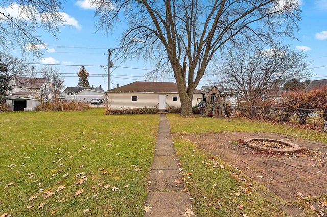 406 OAK STREET, Luxemburg, WI 54217