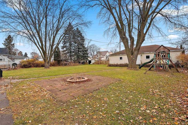 406 OAK STREET, Luxemburg, WI 54217