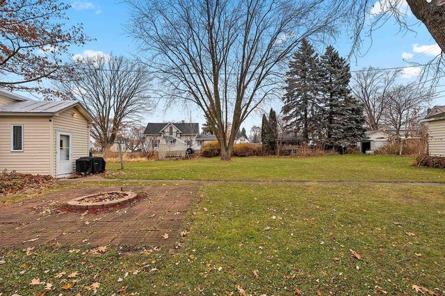 406 OAK STREET, Luxemburg, WI 54217