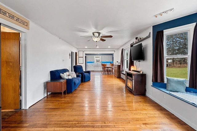 406 OAK STREET, Luxemburg, WI 54217