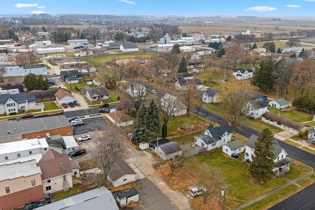 406 OAK STREET, Luxemburg, WI 54217