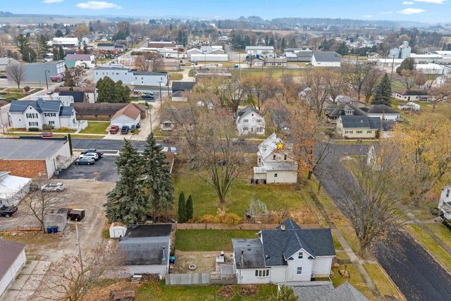 406 OAK STREET, Luxemburg, WI 54217