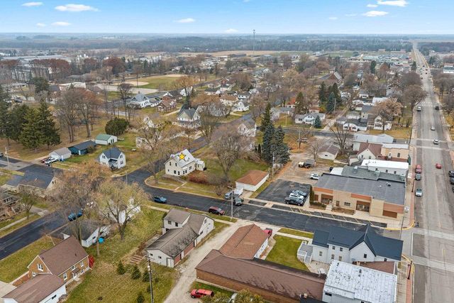 406 OAK STREET, Luxemburg, WI 54217