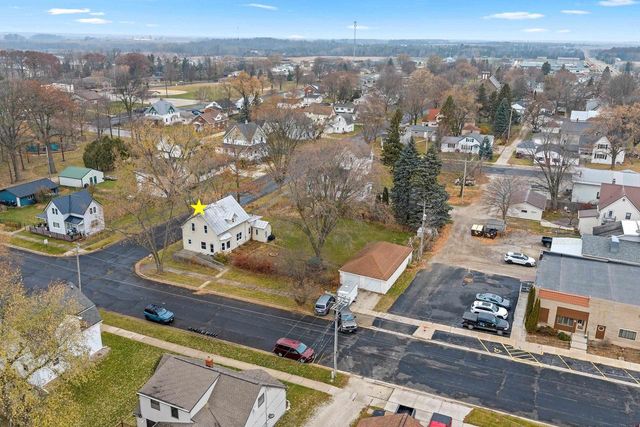 406 OAK STREET, Luxemburg, WI 54217