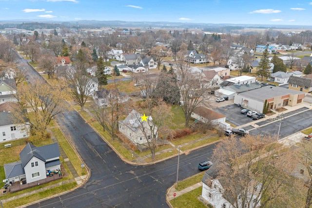 406 OAK STREET, Luxemburg, WI 54217