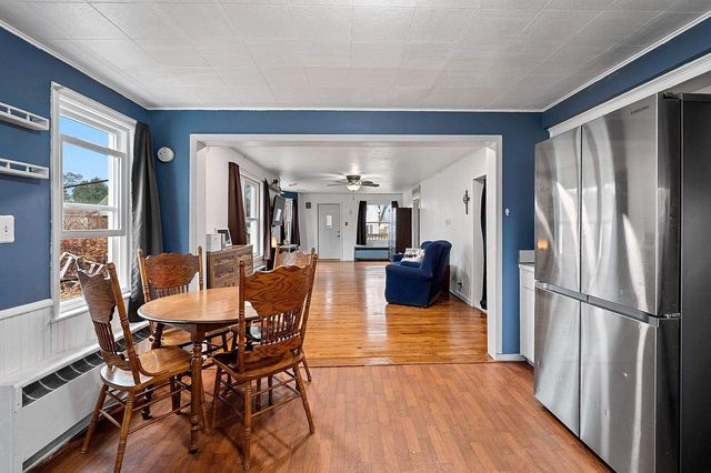 406 OAK STREET, Luxemburg, WI 54217