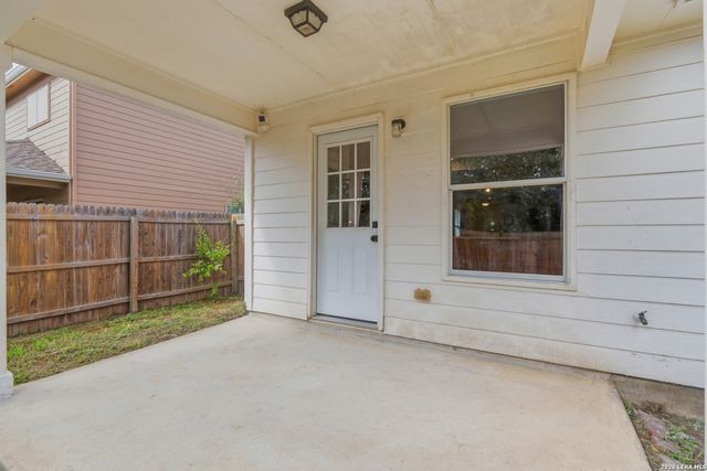 16410 KENTUCKY RDG, Selma, TX 78154