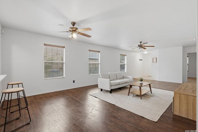 16410 KENTUCKY RDG, Selma, TX 78154