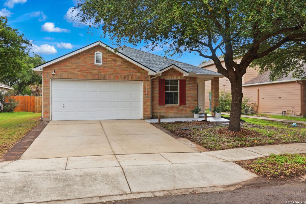 16410 KENTUCKY RDG, Selma, TX 78154