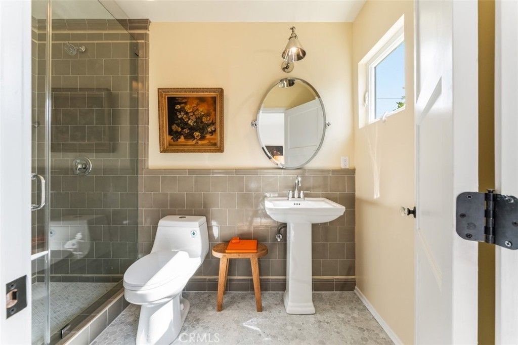 Image 25 of property listing at 6525 Ruffner Avenue, Lake Balboa, CA 91406