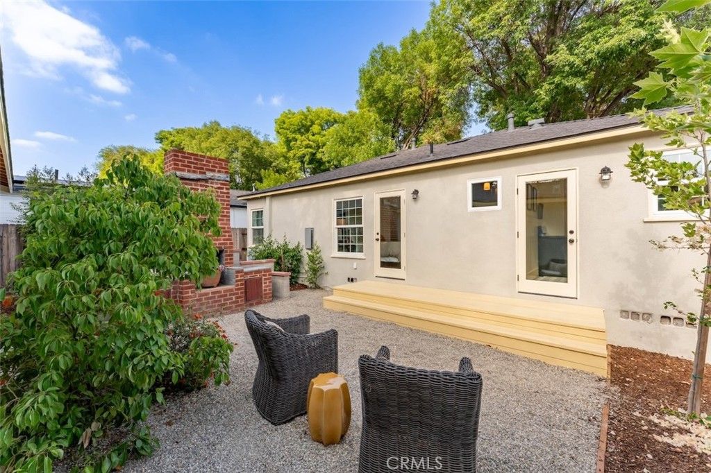 Image 29 of property listing at 6525 Ruffner Avenue, Lake Balboa, CA 91406