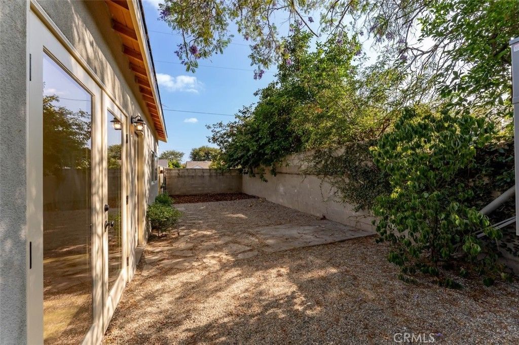 Image 38 of property listing at 6525 Ruffner Avenue, Lake Balboa, CA 91406