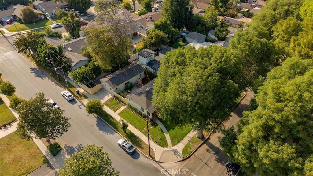 Image 55 of property listing at 6525 Ruffner Avenue, Lake Balboa, CA 91406