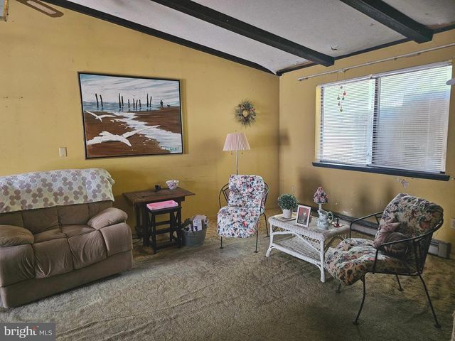 31 6TH ST, Colonial Beach, VA 22443