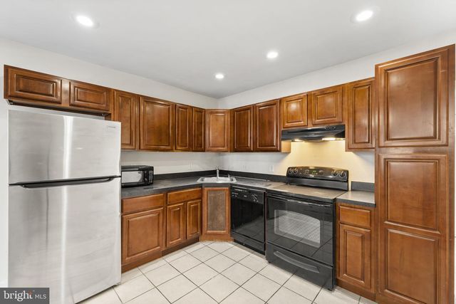 1310 S BANCROFT ST, Philadelphia, PA 19146