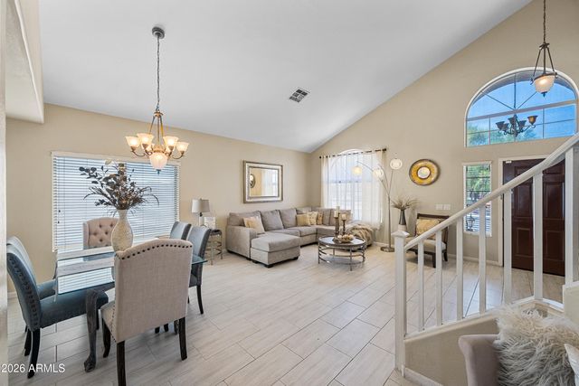 8320 W BERRIDGE Lane, Glendale, AZ 85305