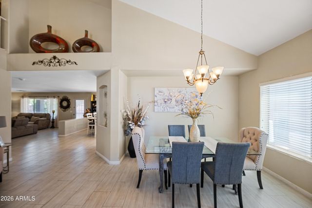 8320 W BERRIDGE Lane, Glendale, AZ 85305