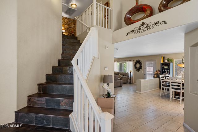 8320 W BERRIDGE Lane, Glendale, AZ 85305