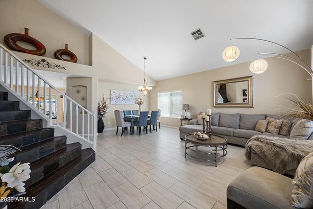 8320 W BERRIDGE Lane, Glendale, AZ 85305