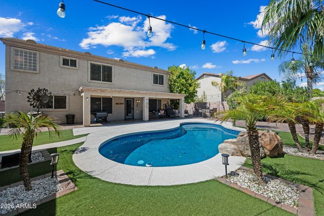 8320 W BERRIDGE Lane, Glendale, AZ 85305