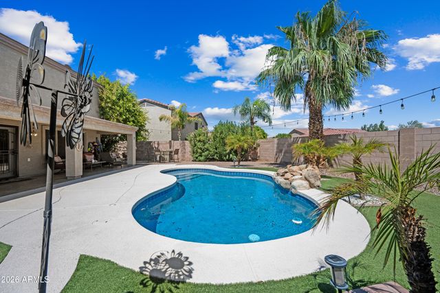 8320 W BERRIDGE Lane, Glendale, AZ 85305