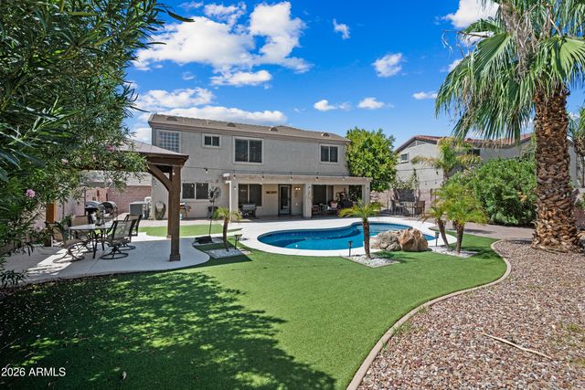 8320 W BERRIDGE Lane, Glendale, AZ 85305