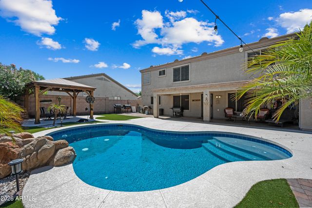 8320 W BERRIDGE Lane, Glendale, AZ 85305