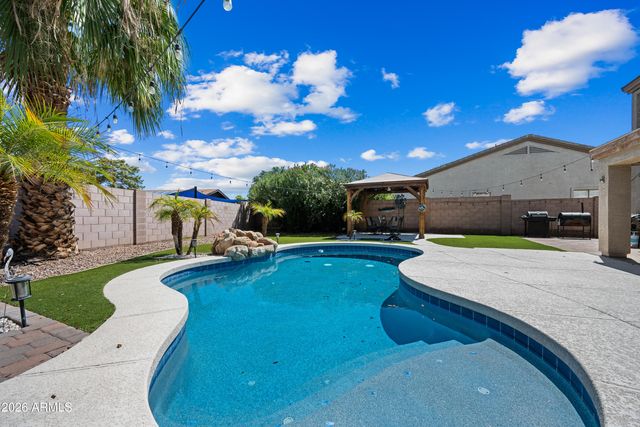 8320 W BERRIDGE Lane, Glendale, AZ 85305