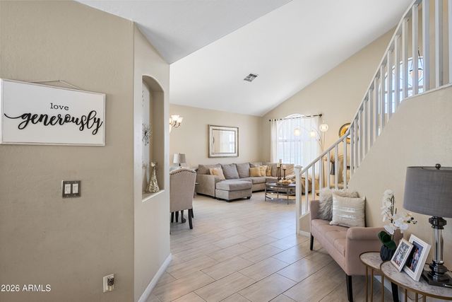 8320 W BERRIDGE Lane, Glendale, AZ 85305