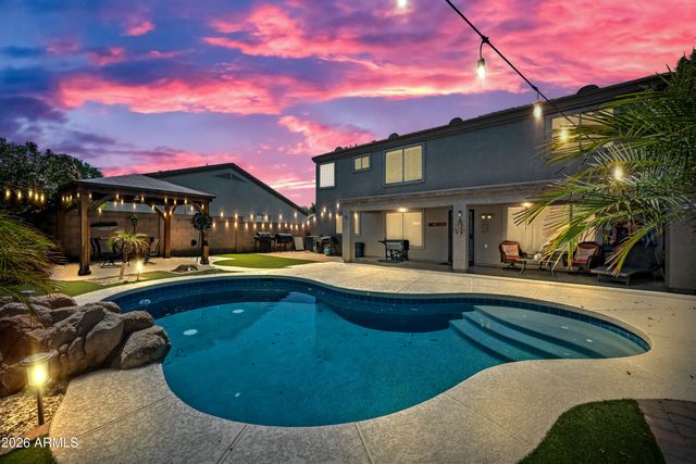 8320 W BERRIDGE Lane, Glendale, AZ 85305