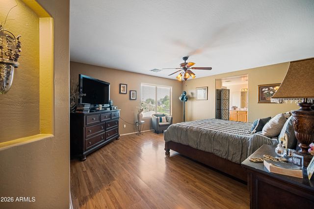 8320 W BERRIDGE Lane, Glendale, AZ 85305