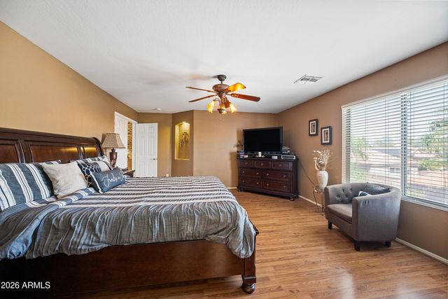 8320 W BERRIDGE Lane, Glendale, AZ 85305